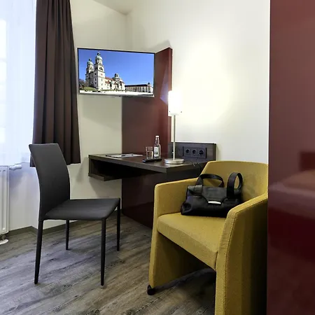 Inn Gaestehaus Stiftsstadt - Urban Lifestyle By Peterhof *